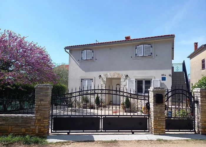 Kaiserwald Lejlighed